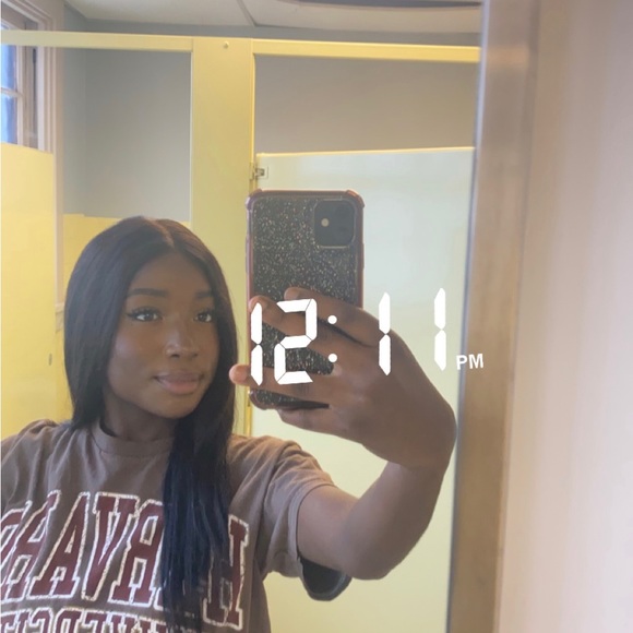 Meet your Posher, Ashlee - Picture 1 of 1